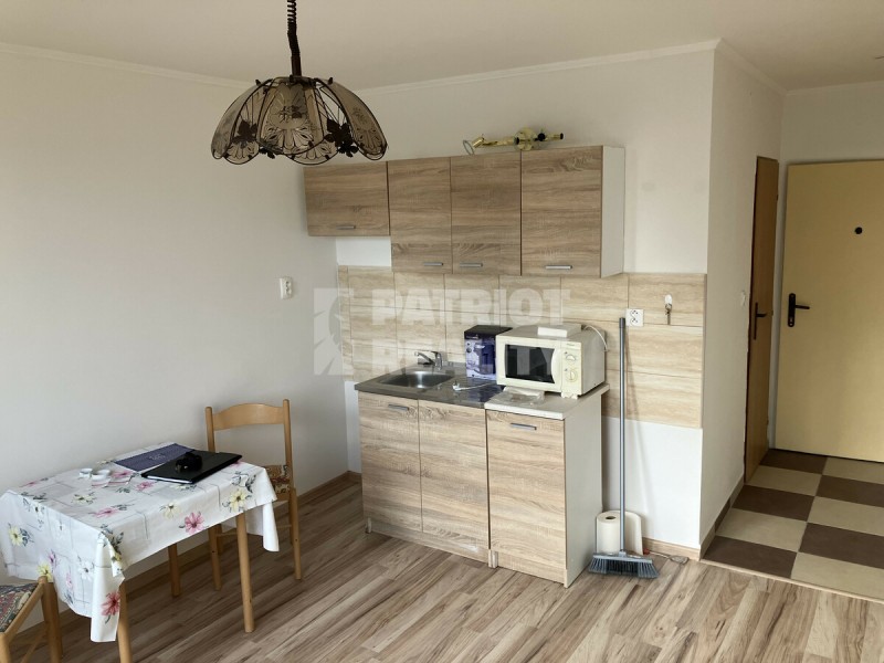 Predaj-garsonka-balkon-Levice-centrum3