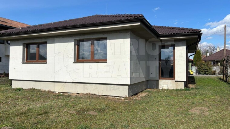 ZNÍŽENÁ CENA Priestranná slnečná novostavba RD