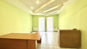 Priestor pre služby/kanceláriu v cente mesta Levice