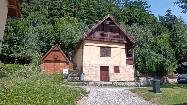 Predaj rodinný dom , chata , Ostrý Grúň , okr. Žarnovica