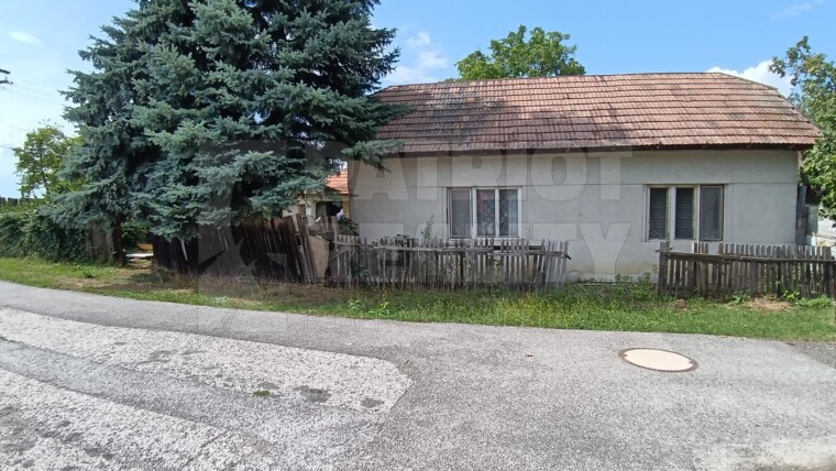 Predaj rodinný dom , Tekovské Lužany