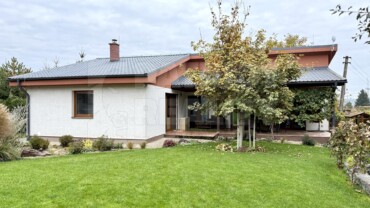 VÝHODNÁ PONUKA!!! Nízkoenergetický RD s krásnym pozemkom a klembovou pivnicou