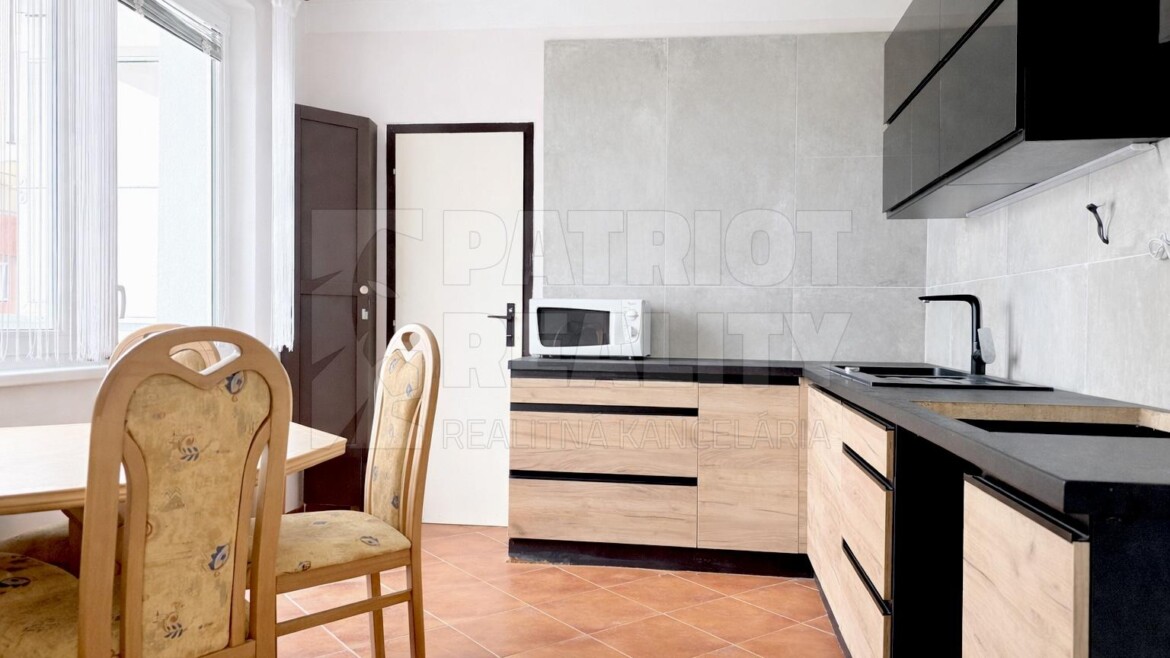 Čiastočne rekonštruovaný 3 izbový byt s balkónom