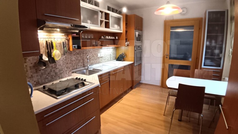 Predaj 2 izbový byt , Nitra ,Párovce