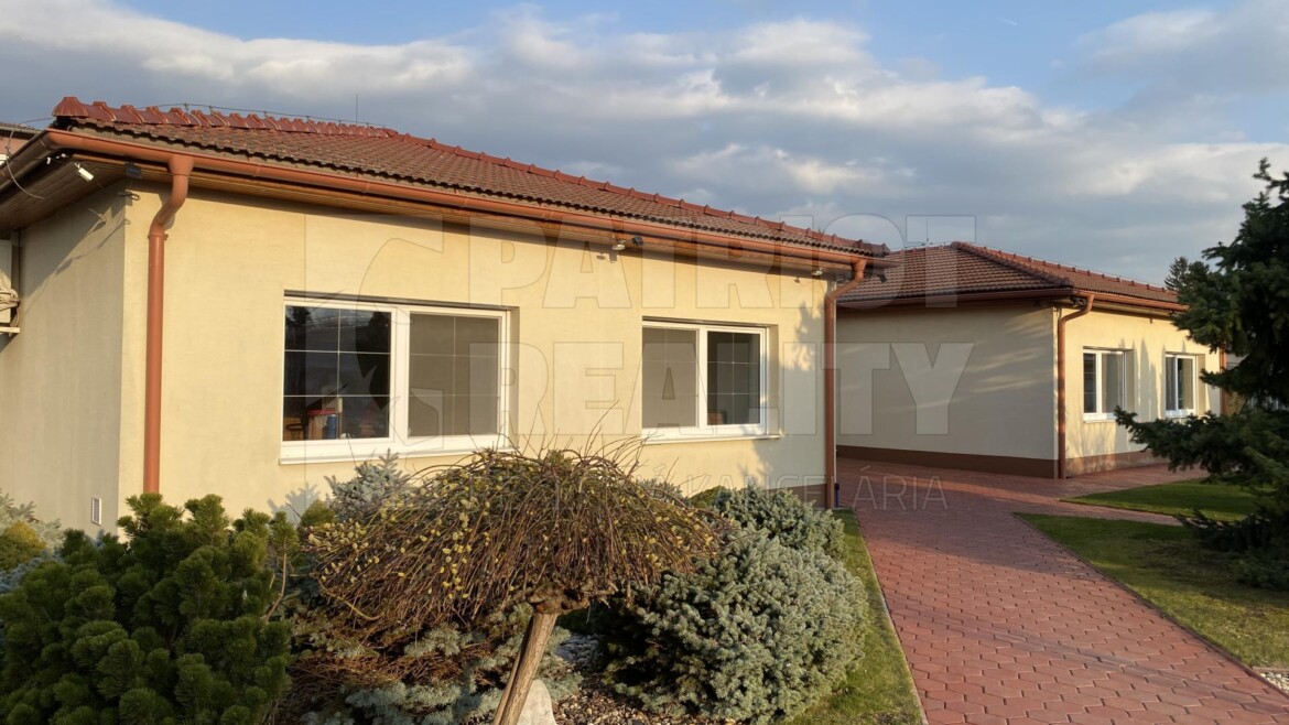 Exkluzívne rodinné sídlo s charakterom súkromného rezortu